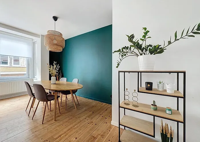 Bright And Cosy Apartment